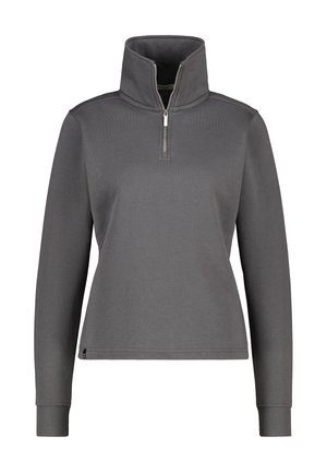 Pullover grigio con colletto alto e chiusura a mezza zip. Realizzato in un morbido tessuto testurizzato. Presenta maniche lunghe e polsini a costine.
