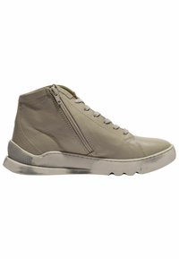 Baskets montantes en cuir beige avec fermeture éclair latérale, lacets à l'avant et semelle en caoutchouc présentant de légères marques d'usure.