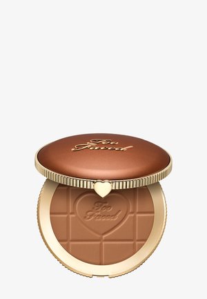 Too Faced, CHOCOLATE SOLEIL BLURRING MATTE BRONZER - Bronzer - milk chocolate
