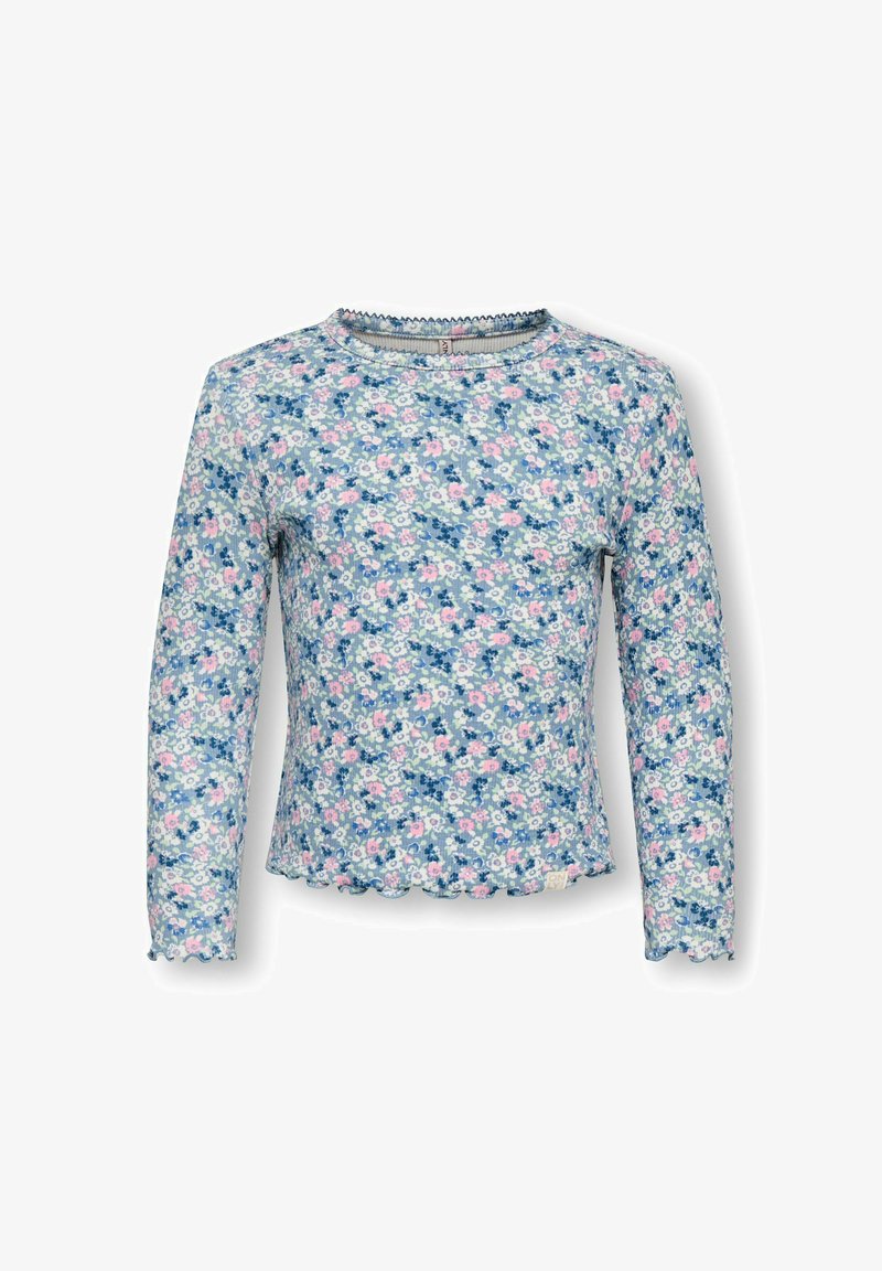 Langærmet blomstret bluse lavet af blød stof. Blå baggrund med lyserøde og hvide blomster. Rund halsudskæring og bølget syning.