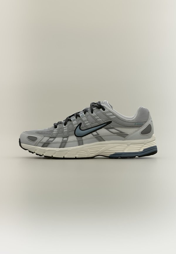 NIKE P-6000 ESS+ - Pantofi sport - light smoke grey/blue graphite/smoke grey/photon dust/sail