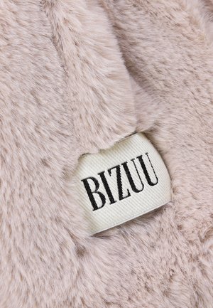 BIZUU, - Szal
