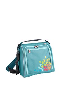 Turkusowa torba termoizolacyjna z geometrycznym wzorem w kolorach żółtym, pomarańczowym i niebieskim. Posiada górny uchwyt, regulowany pasek na ramię oraz kieszenie na zamek.