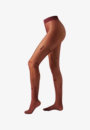 Collants bruns transparents avec une texture douce, ornés de phrases imprimées dans une couleur foncée contrastante le long des jambes et d'une taille unie bordeaux.