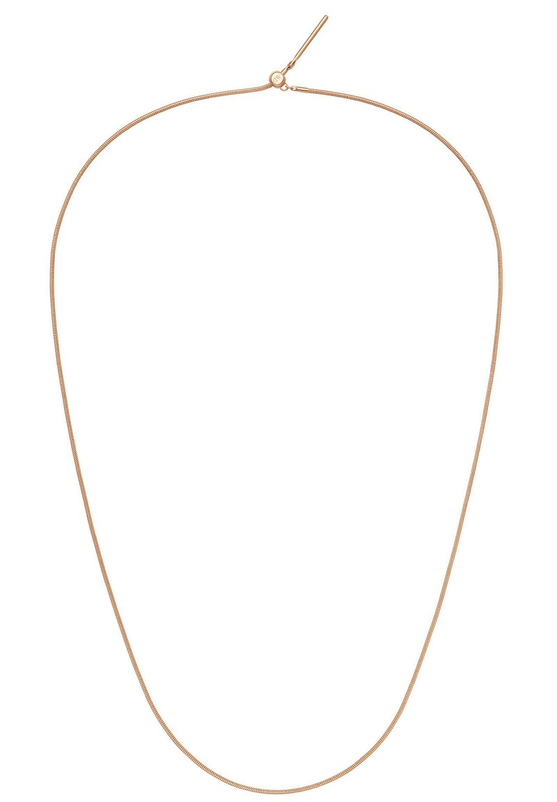Collana in metallo dorato con un design liscio e flessibile. Caratterizzata da una forma minimalista e da una chiusura sicura per una facile indossabilità.