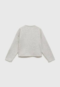 Šedá zkrácená mikina s dlouhými rukávy, kulatým výstřihem a žebrovanými manžetami. Měkká textura a čistý, minimalistický design.