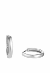 Pendientes de aro de plata con un diseño elegante y redondeado. Textura suave con un acabado pulido y cierre de bisagra para fácil uso.