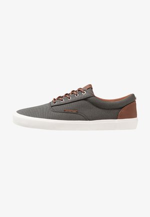 JFWVISION CLASSIC - Sneakers laag - beluga