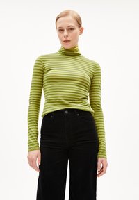 ARMEDANGELS GRAZILIAA STRIPES - Langarmshirt - new moss dark moss