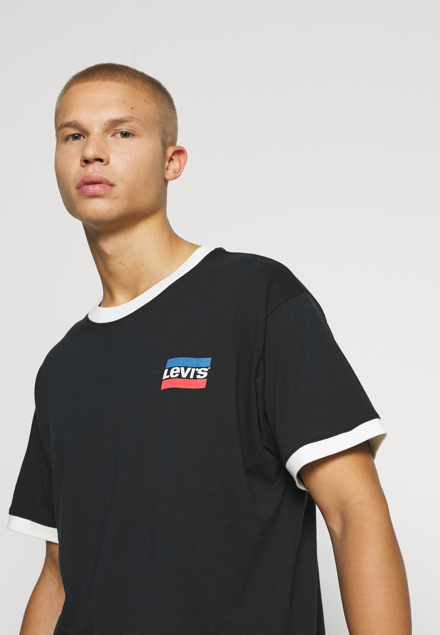 levi's graphic tee mens