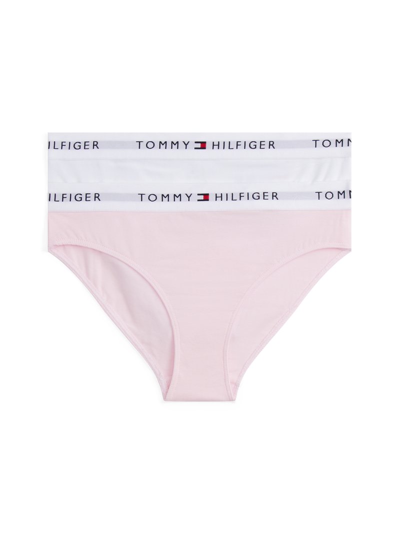 Gaiši rozā kokvilnas apakšbikses ar baltu elastīgu jostu, kurai ir "TOMMY HILFIGER" logo sarkanā un zilā krāsā. Gluda tekstūra, klasiskā forma.
