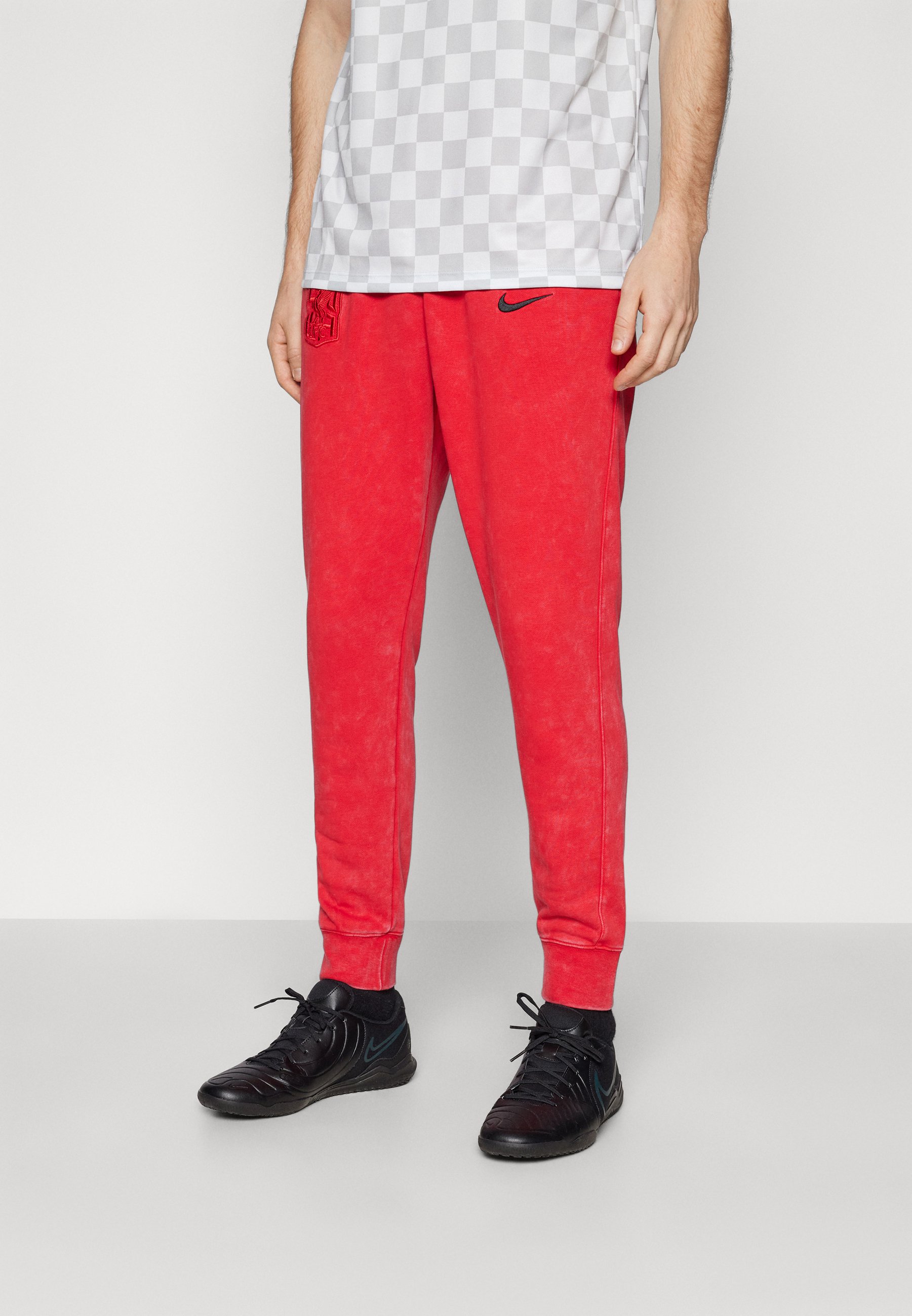 nike lfc joggers