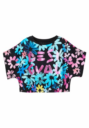 Zwarte cropped top met felroze, blauwe en gele bloemenpatronen en de woorden "RESIST ROYAL" in grote roze letters over de voorkant.