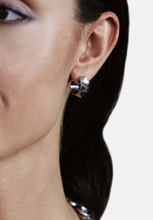 EDBLAD, PEAK RIVET CREOLES HOOPS - Kõrvarõngad - steel