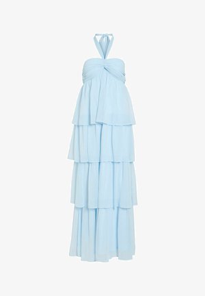 Robe maxi bleu clair à volants avec un lien noué autour du cou et un détail plissé au niveau de la poitrine.
