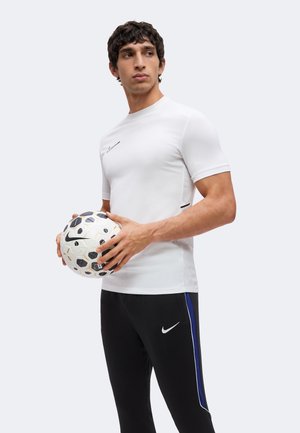 Nike Atlético Madrid Soccer Bottoms Men's Black/Dark Royal Blue/White Moderate — foto 4