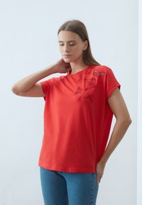 Anna Field T-shirt imprimé - red