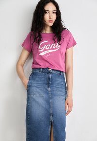 GANT SLIT SKIRT - Pouzdrová sukně - mid blue