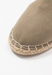 Even&Odd 2 PACK  - Alpercatas - cognac/khaki