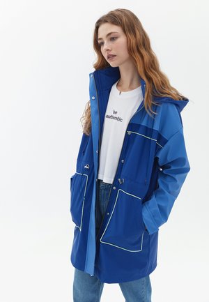 HOODED MIDI - Manteau court - monaco blue