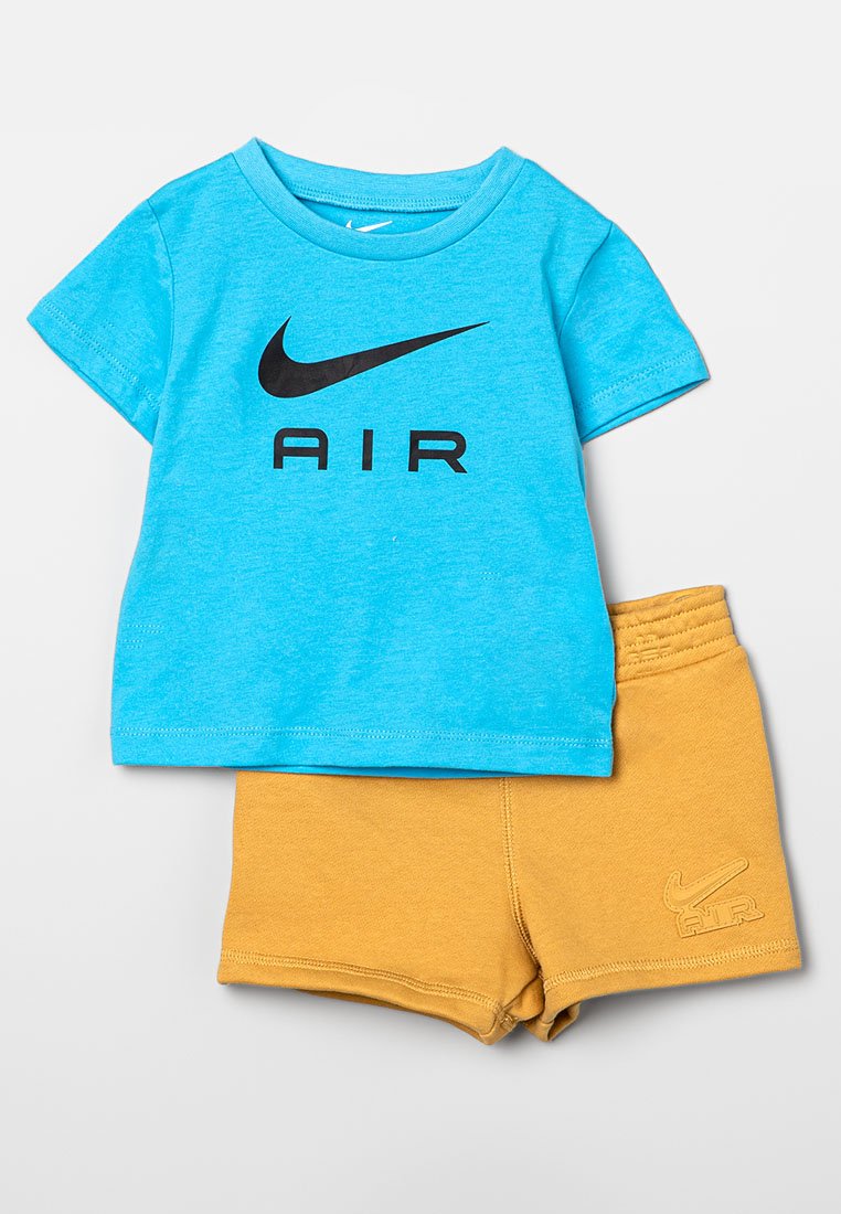 Nike Sportswear T-shirt print geel Nike Sportswear T-shirt print geel