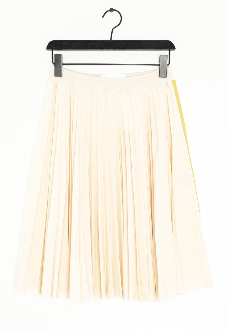 Pleated cream skirt with a wide waistband, featuring a yellow accent on the side. Made of lightweight fabric, hangs from a black hanger.