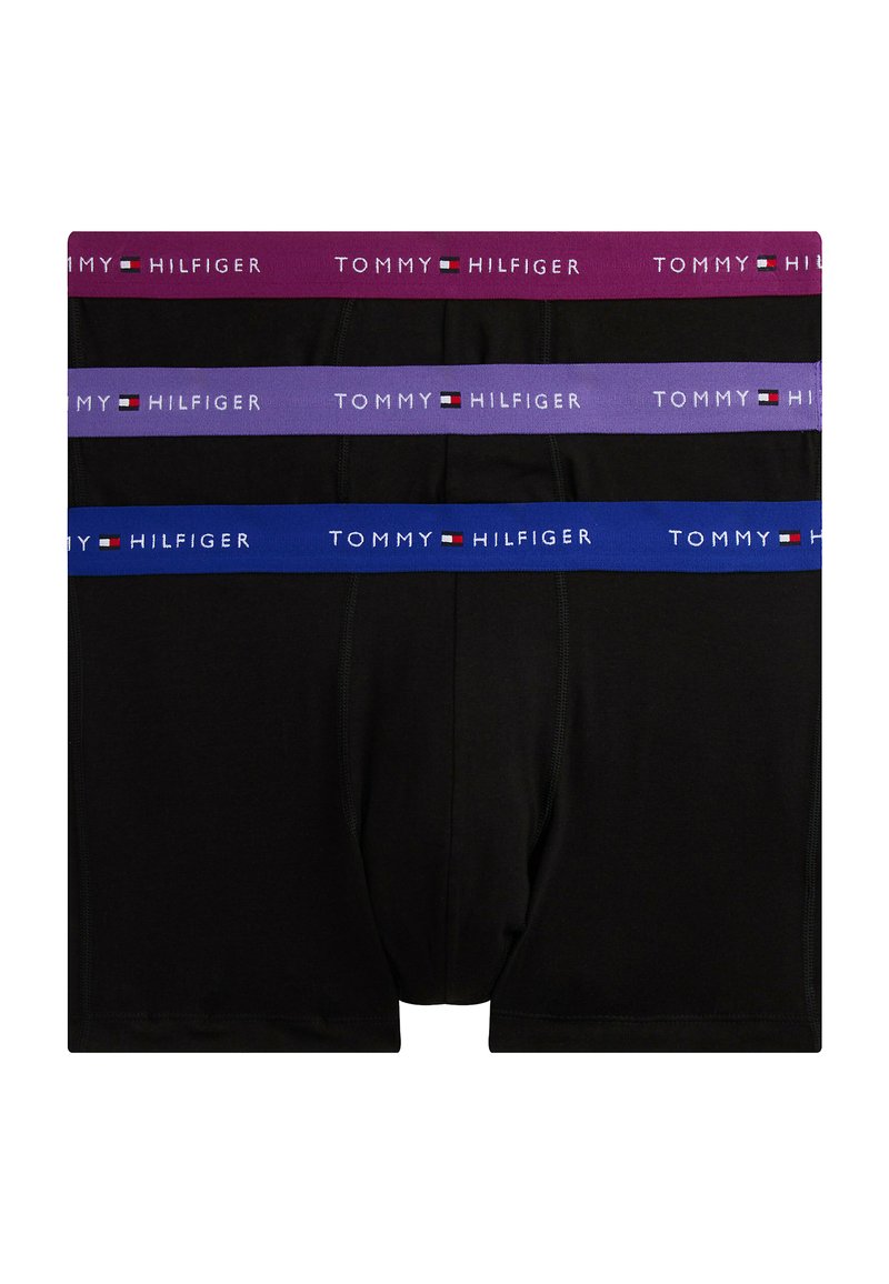 Boxer-briefs Tommy Hilfiger en noir, avec trois ceintures élastiques en violet, lilas et bleu comportant du texte logo et des couleurs d'accent.