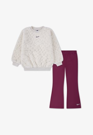 COZY FLARE LEG PANT SET - Spodnji deli trenirk - sweet beet/white