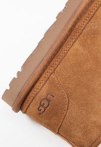 UGG NEUMEL - Ankelboots - chestnut