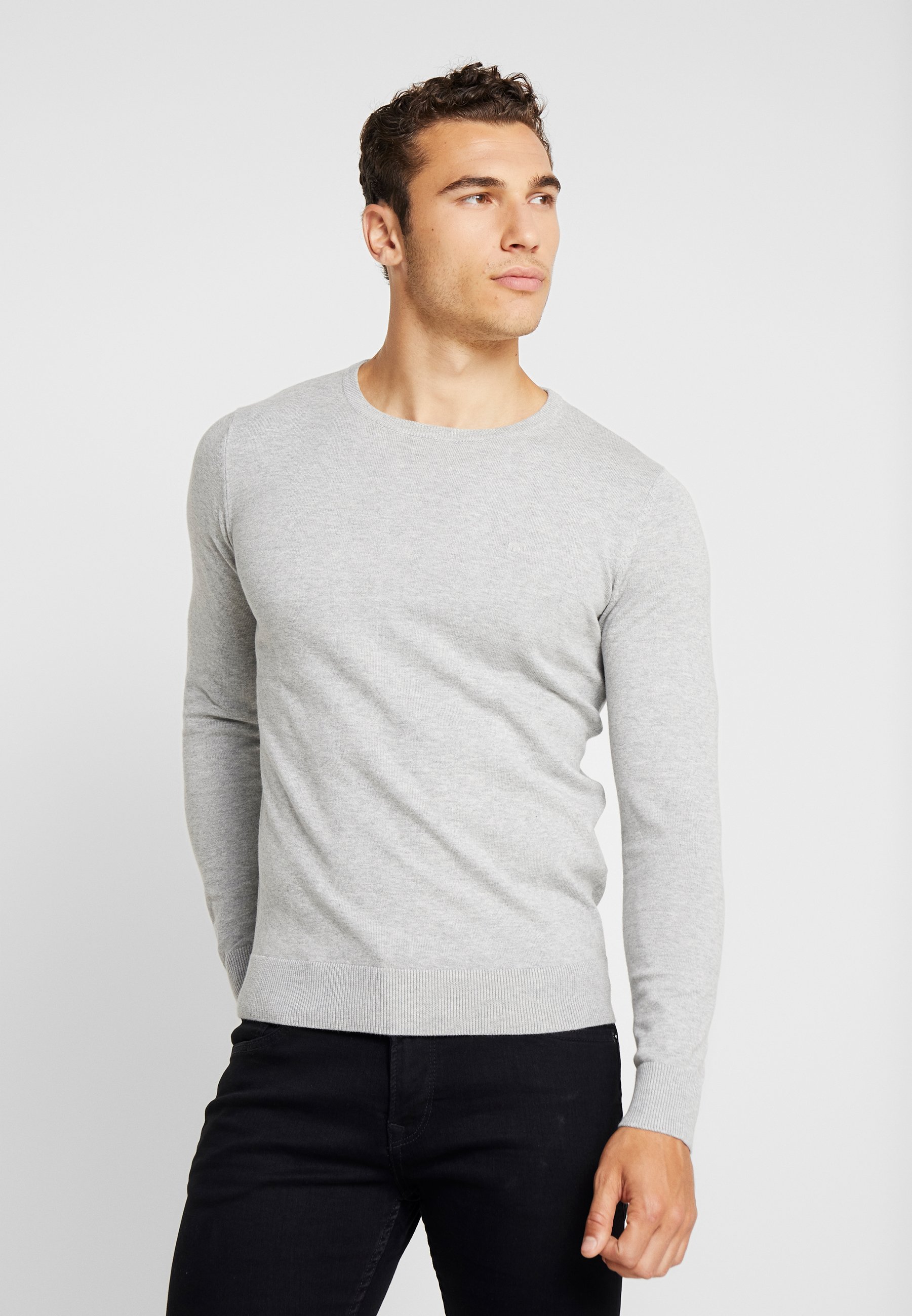 TOM TAILOR BASIC CREW NECK Strikkegenser light soft grey TOM TAILOR STRUCTURED CREW NECK - Strikkegenser - blue/denim