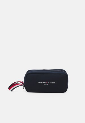 Alle Tommy hilfiger kulturbeutel herren im Überblick