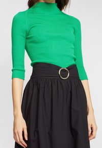 MADELEINE Strickpullover - green