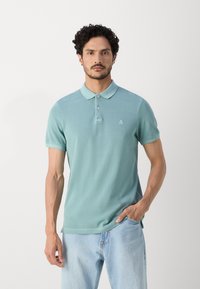 Marc O'Polo SHORT SLEEVE RIB COLLAR AND CUFFS SLITS AT HEM - Polotričko - midnight moss