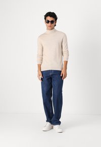 pure cashmere MEN TURTLE NECK SWEATER - Camisola - oatmeal