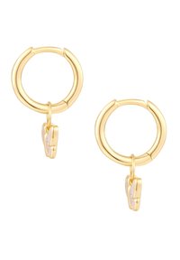 Guldörhängen i form av hoops med en slät finish, där en liten dekorativ charm hänger från varje örhänge. Cirkelformad, polerad yta.