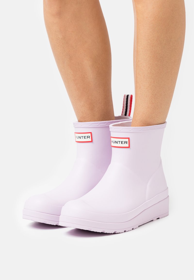 Hunter ORIGINAL WOMENS PLAY SHORT BOOT Holínky tempered mauve/lila