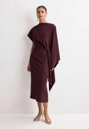 Vestido informal - bordeaux