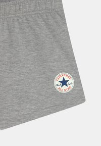 Converse CHUCK PATCH - Shorts - grey heather