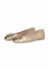 Ballerine metalliche dorate con punta arrotondata, dotate di una decorativa fibbia dorata sulla parte anteriore e suola in gomma piatta.