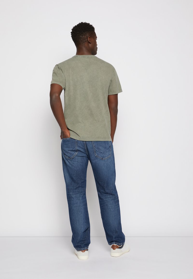 Herren T-Shirts basic | Pepe Jeans CROOKE T-Shirt print range/oliv - SK00803 Herren T-Shirts basic | Pepe Jeans CROOKE T-Shirt print range/oliv - SK00803