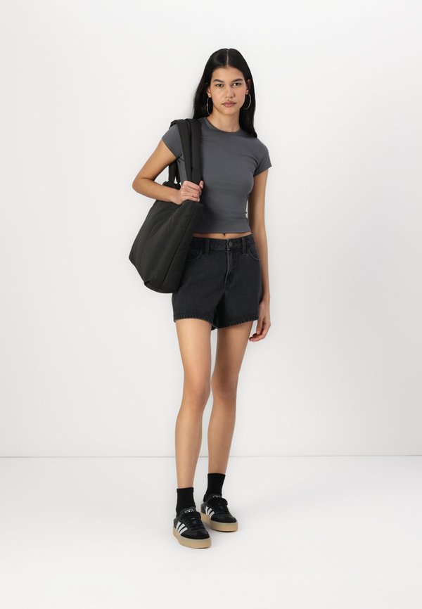 Soft Stretch Seamless Fabric Longline Baby Tee - Basic T-shirt - magnet3