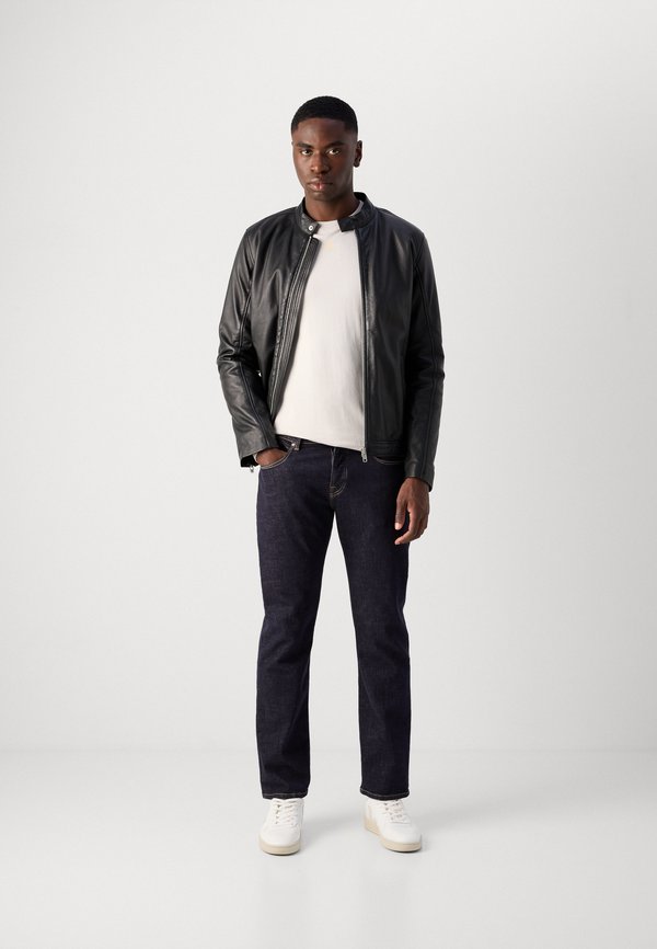 THE ZEE - Straight leg jeans - stay dark2