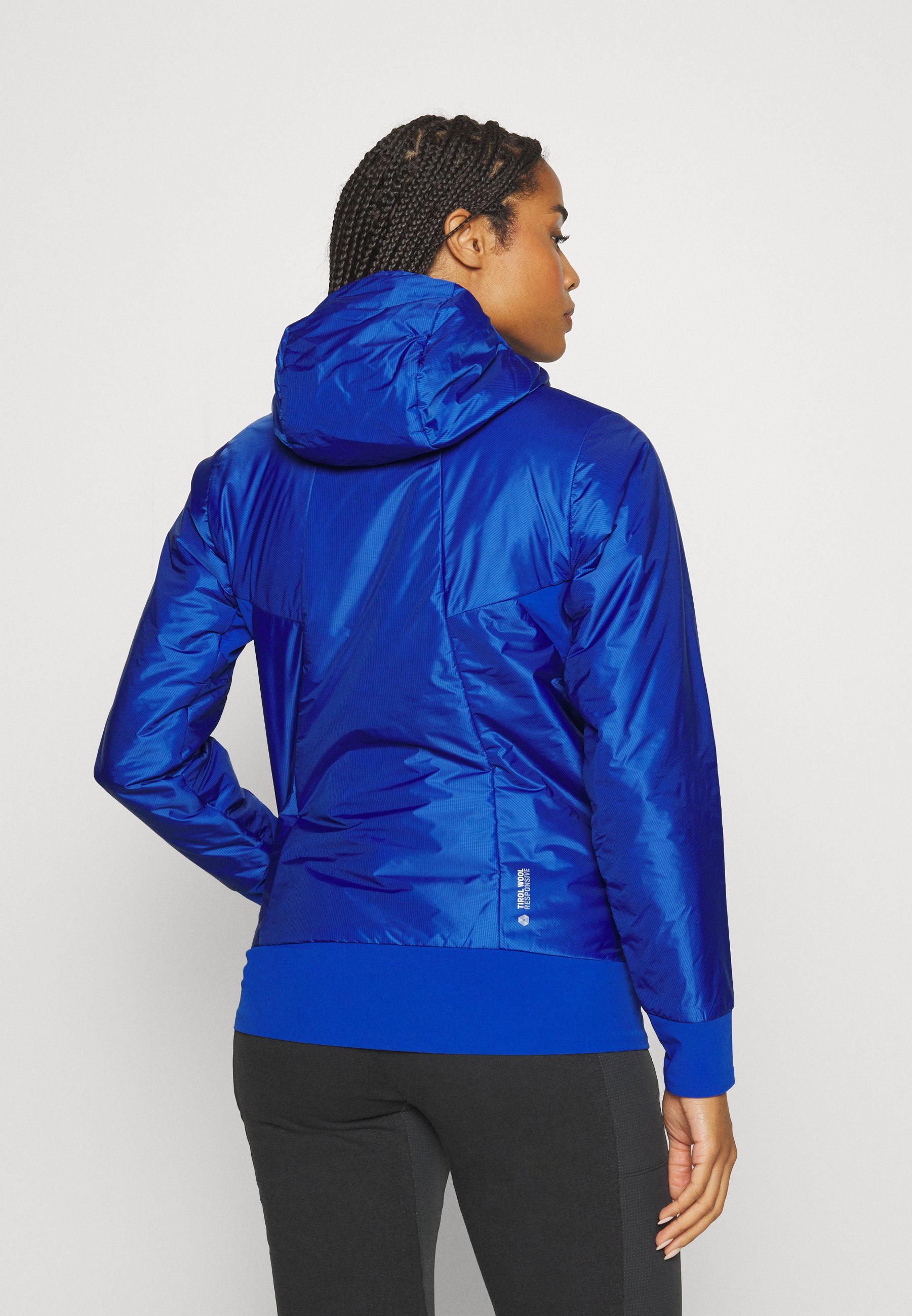 salewa pedroc hybrid hooded softshell jacket