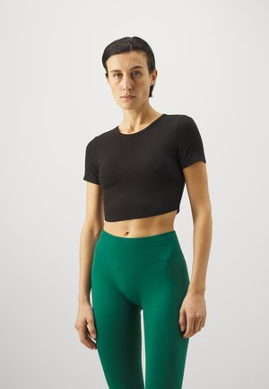 DKNY FITTED CROPPED - Navadna majica - black