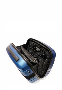 Blauwe harde koffer met open deksel, met een zwart organiservoering met meerdere met rits en elastische pockets aan de binnenkant.