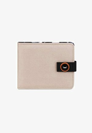 Bežová látková peněženka s texturovaným povrchem, černou elastickou páskou a oranžovým kruhovým akcentem. Obsahuje klipové zavírání a barevný vnitřní design.