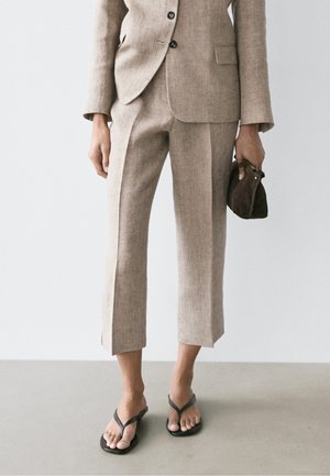 Massimo Dutti, MELANGE CAPRIS - Stoffhose - mottled light brown