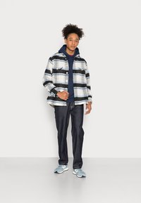 Weekday STANDARD HOODIE - Sweatshirt com capuz - middle blue