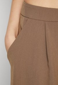 Even&Odd Pantaloni - taupe