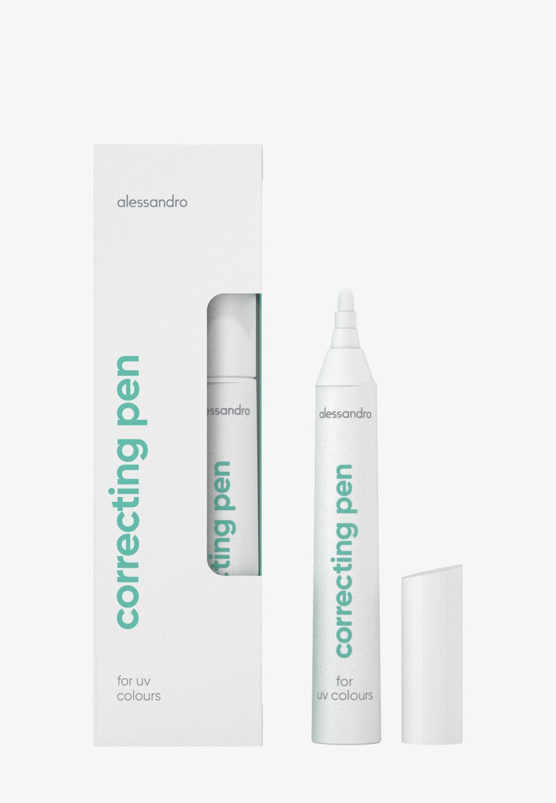 Stylos correcteurs avec un corps cylindrique blanc, une pointe fine et un texte vert. Comprend une boîte blanche avec une découpe affichant le stylo à l'intérieur.